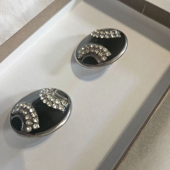 Gianni Versace (Authentic) Black & Rhinestone Round 1" Clip-on Vintage Earrings - Picture 4 of 7